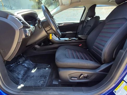 Used 2013 Ford Fusion SE FWD image 10