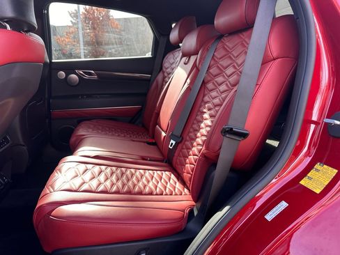 Used 2025 Genesis GV80 3.5T e-SC image 17