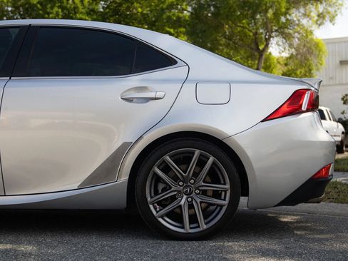 Used 2016 Lexus IS 200t RWD image 19