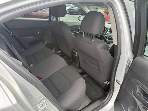 Used 2014 Chevrolet Cruze LT image 18