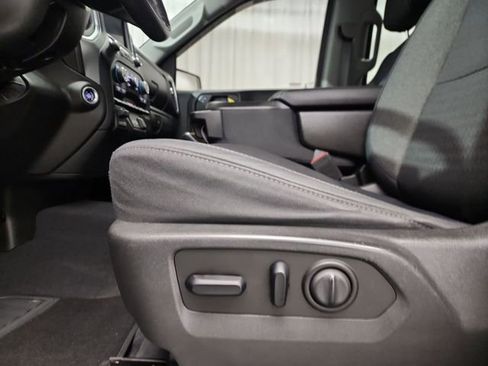 Used 2019 Chevrolet Silverado 1500 RST image 18