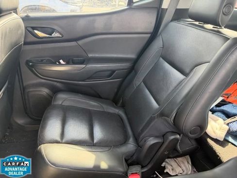 Used 2017 GMC Acadia SLT AWD/4WD image 10