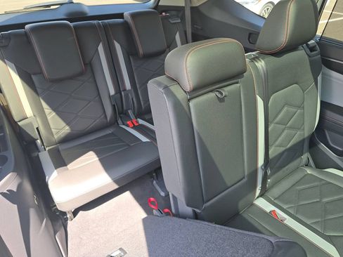 New 2025 Volkswagen Atlas Peak Edition SE AWD/4WD image 12