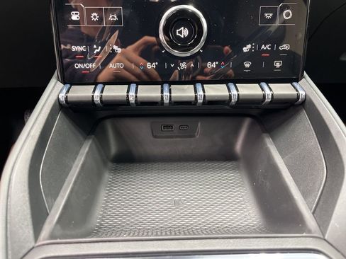 New 2026 GMC Terrain AT4 AWD/4WD image 16