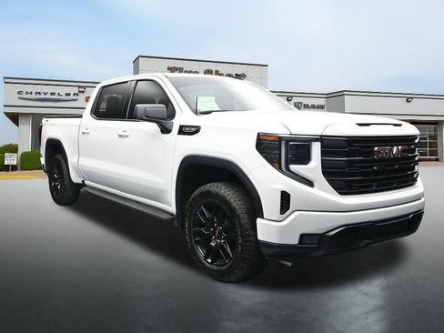Used 2025 GMC Sierra 1500 Elevation AWD/4WD image 7