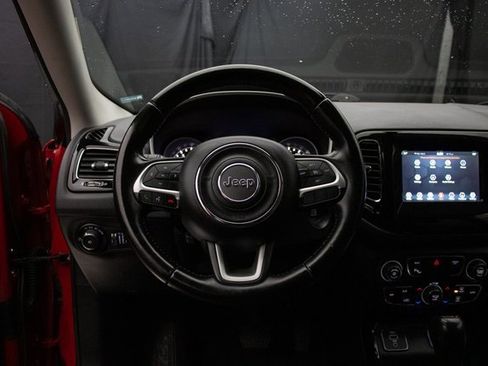 Used 2020 Jeep Compass Latitude image 25