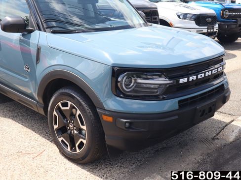 Used 2023 Ford Bronco Sport Outer Banks w/ Tech Package AWD/4WD image 2