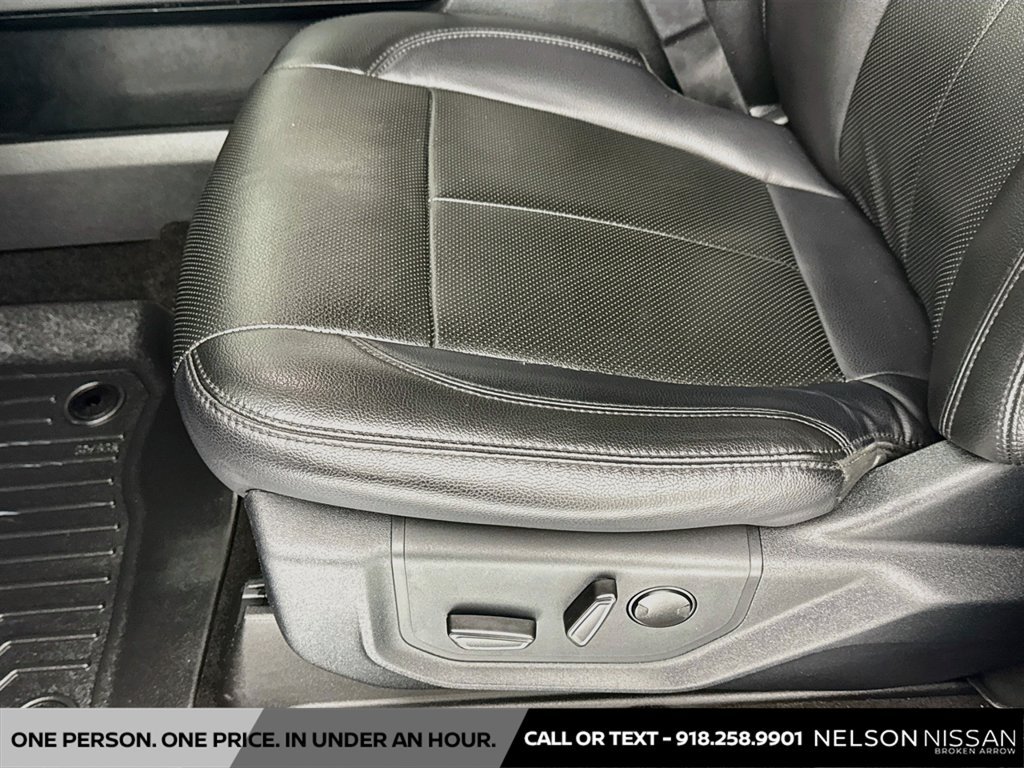 Used 2021 Ford Expedition XLT AWD/4WD image 19