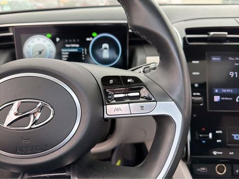 Used 2022 Hyundai Tucson SEL w/ Convenience + Premium Package AWD/4WD image 18