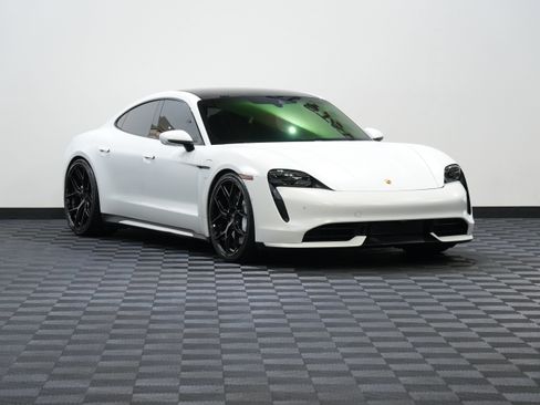 Used 2020 Porsche Taycan AWD/4WD image 5