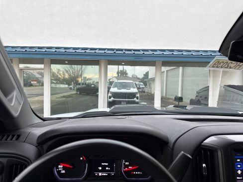 Used 2022 Chevrolet Silverado 1500 Custom Trail Boss image 13