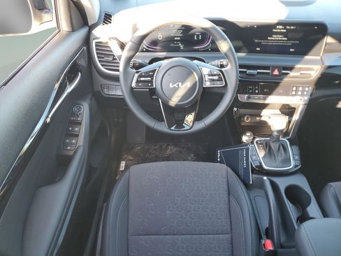 New 2026 Kia Seltos S image 13