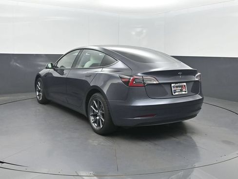 Used 2022 Tesla Model 3 Standard Range RWD image 22
