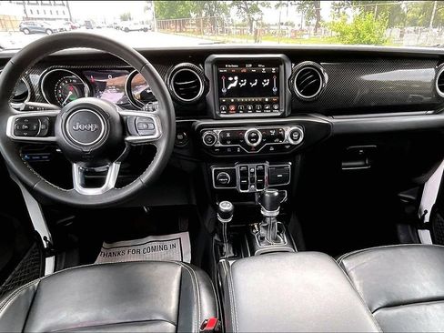 Used 2023 Jeep Wrangler Unlimited Sahara AWD/4WD image 14