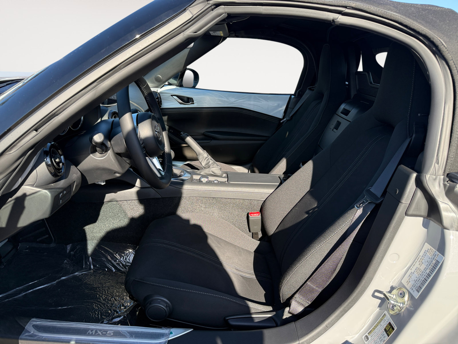New 2026 MAZDA MX-5 Miata Club w/ Interior Package RWD image 10