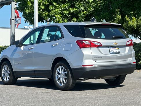 Used 2019 Chevrolet Equinox LS FWD image 6