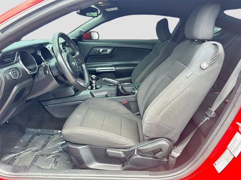 Used 2017 Ford Mustang Coupe image 20