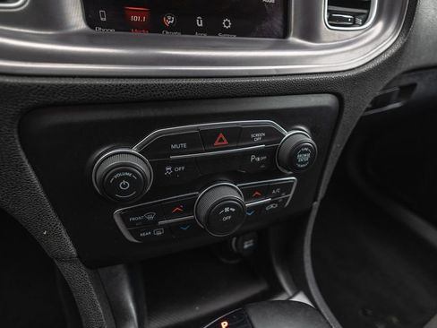 Used 2023 Dodge Charger SXT image 15