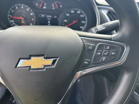 Used 2025 Chevrolet Malibu LT image 25