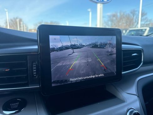 Used 2023 Ford Explorer XLT w/ Equipment Group 202A image 35