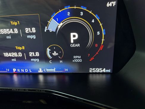 Used 2024 Chevrolet Colorado LT w/ LT Convenience Package RWD image 15