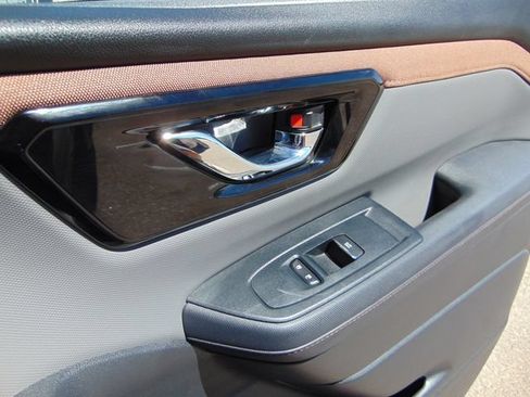 Certified 2025 Subaru Forester Sport AWD/4WD image 27