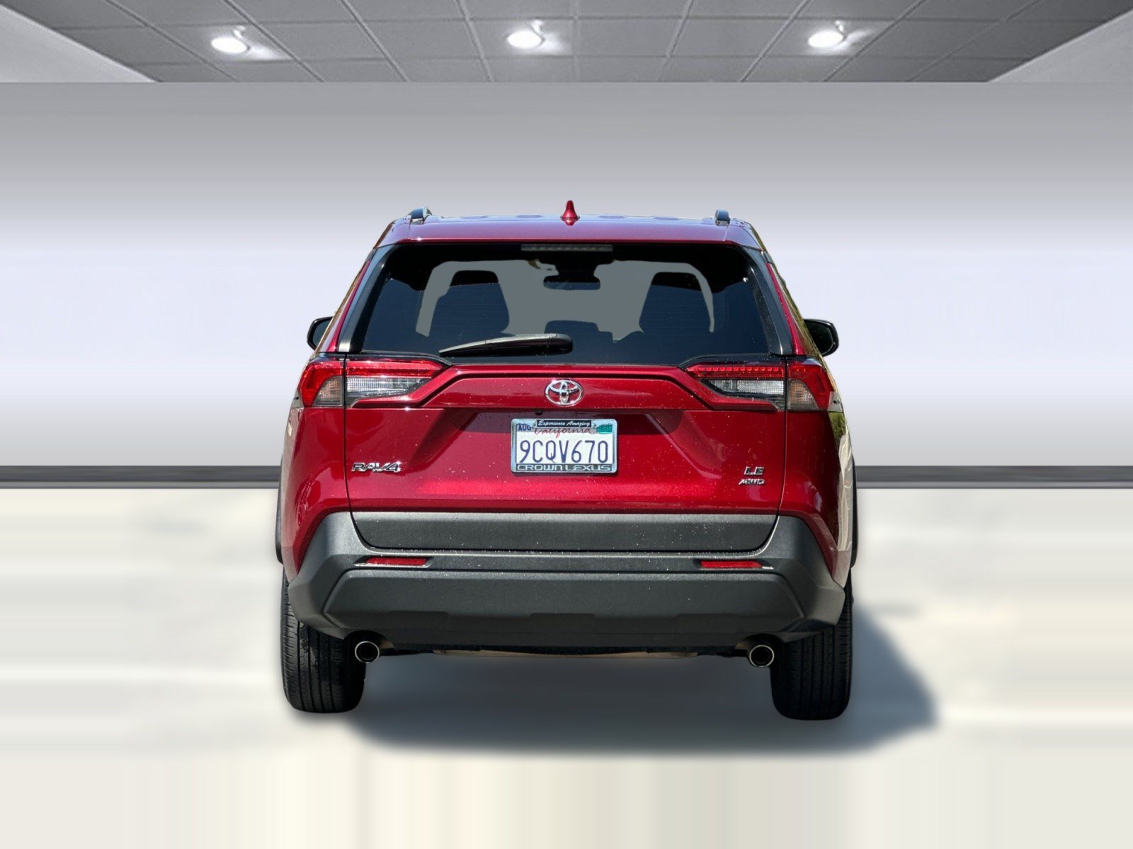 Used 2020 Toyota RAV4 LE AWD/4WD image 10
