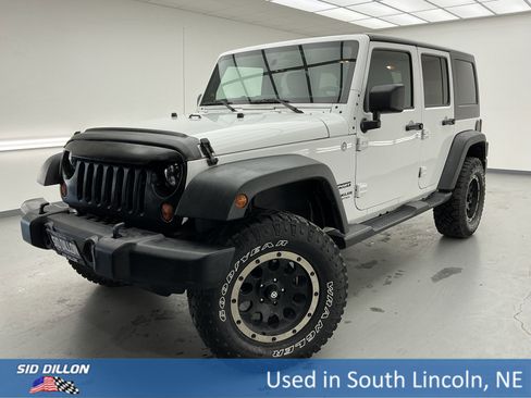 Used 2013 Jeep Wrangler Unlimited Sport image 1