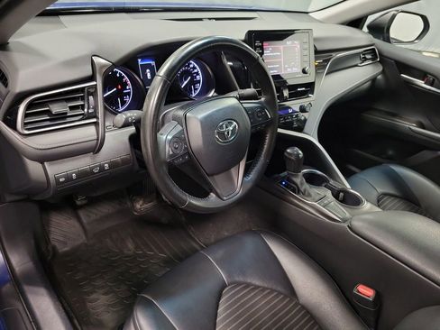 Used 2024 Toyota Camry SE image 13