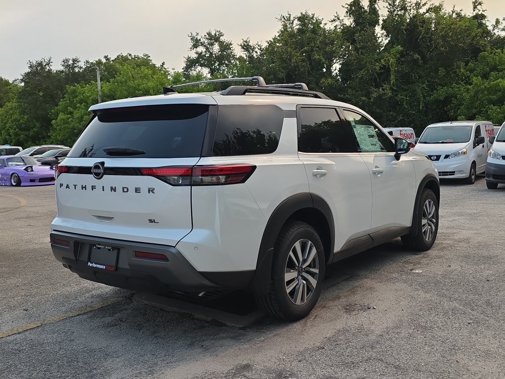 New 2026 Nissan Pathfinder SL FWD image 8