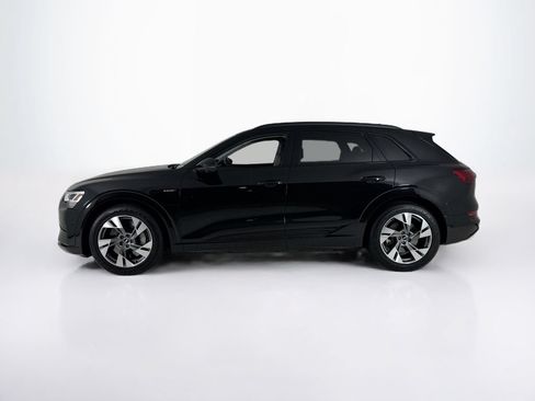 Used 2021 Audi e-tron Premium w/ Convenience Plus Package AWD/4WD image 2
