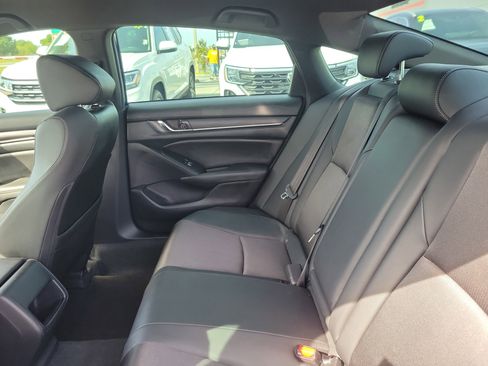 Used 2020 Honda Accord Sport image 13