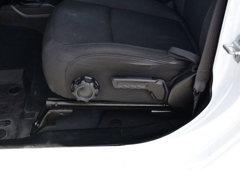 Used 2023 Jeep Wrangler Unlimited w/ Cold Weather Group AWD/4WD image 19