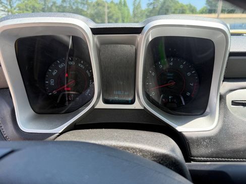 Used 2013 Chevrolet Camaro LS RWD image 16