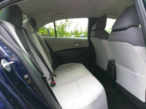 Used 2020 Toyota Corolla LE FWD image 20