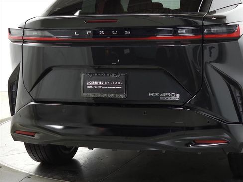 Used 2023 Lexus RZ 450e Premium image 10