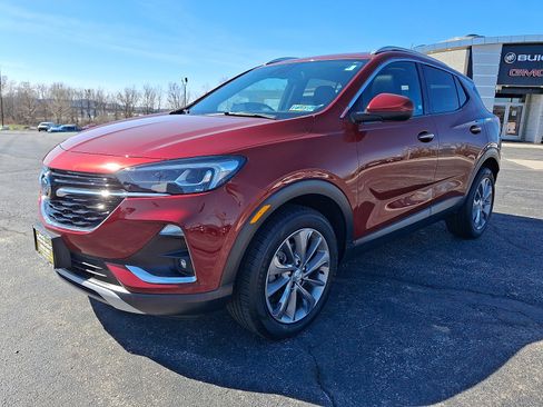 Used 2022 Buick Encore GX Essence w/ Experience Buick Package image 4