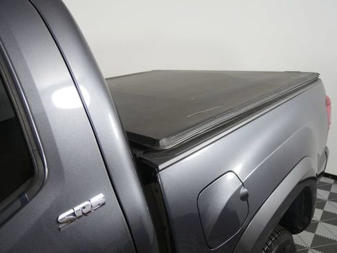 Used 2022 Toyota Tacoma SR5 w/ Technology Package RWD image 9