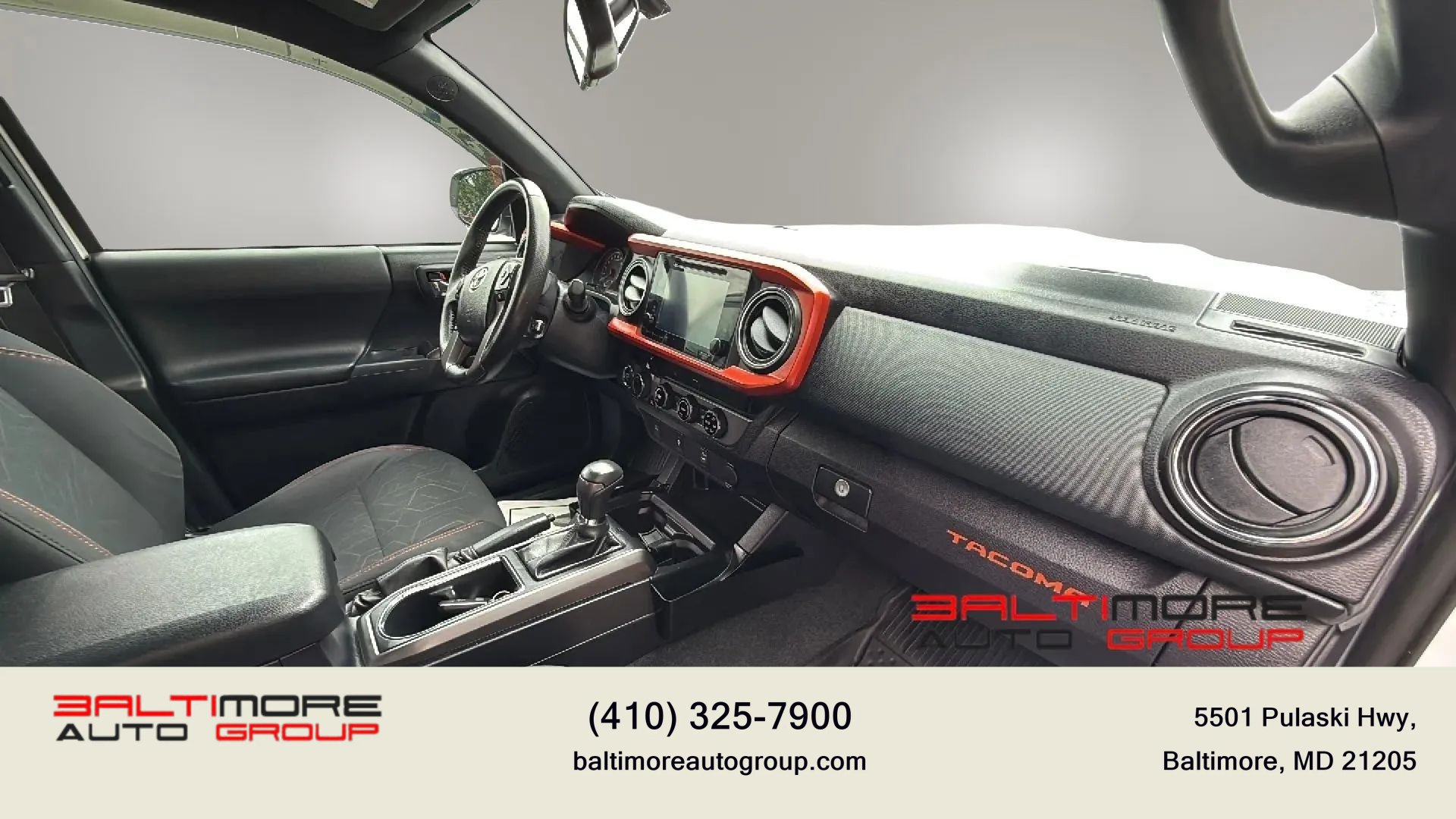 Used 2017 Toyota Tacoma TRD Sport w/ Tow Package (A/T) AWD/4WD image 17