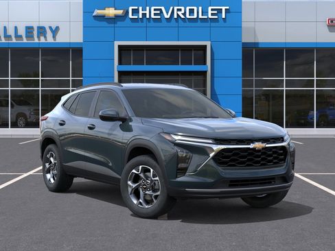 New 2026 Chevrolet Trax LT w/ LT Convenience Package FWD image 8