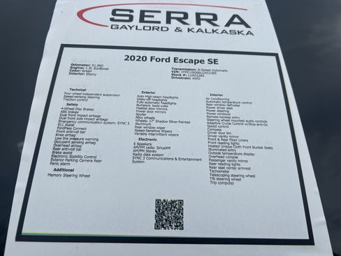 Used 2020 Ford Escape SE image 25