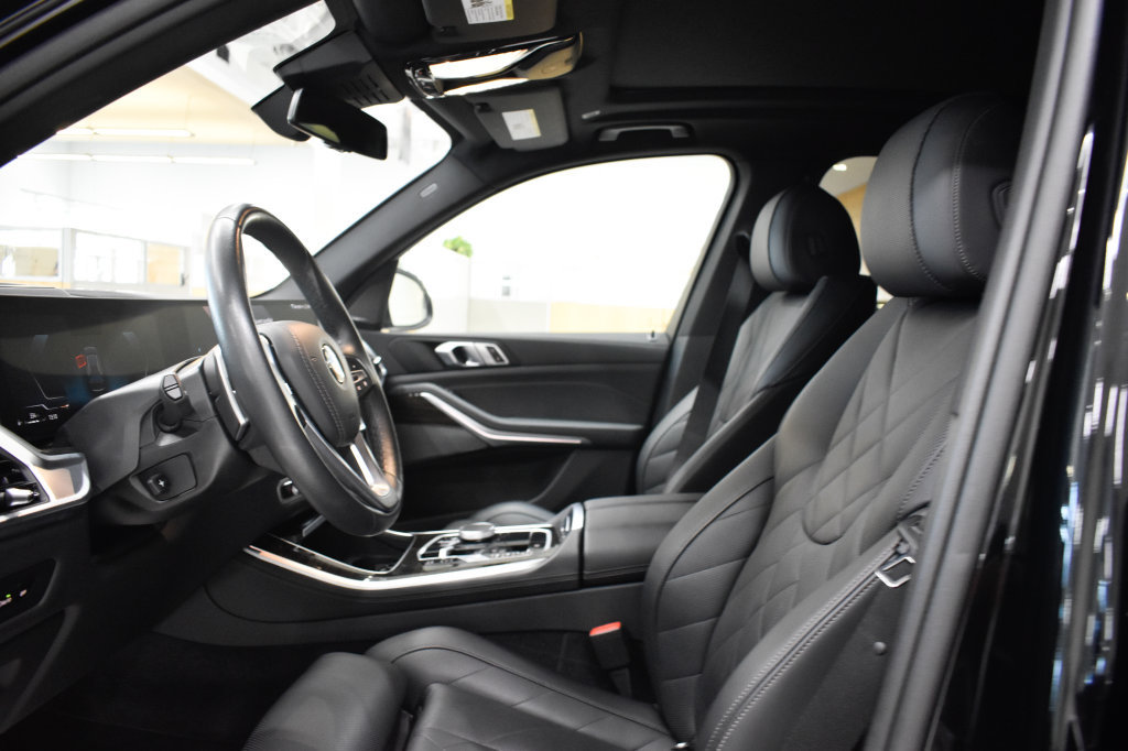 Used 2026 BMW X5 xDrive40i AWD/4WD image 2