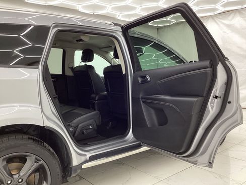 Used 2019 Dodge Journey Crossroad w/ Popular Equipment Group AWD/4WD image 23