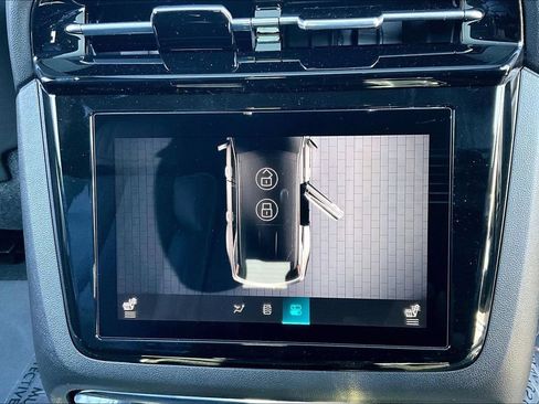 New 2026 Cadillac Escalade IQ Luxury 2 w/ LPO, Floor Liner Package AWD/4WD image 21
