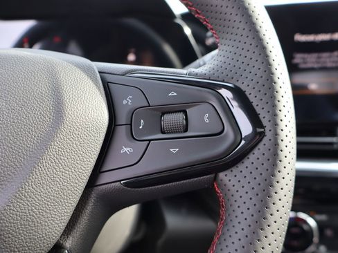 New 2026 Chevrolet Trax RS w/ Sunroof Package image 13