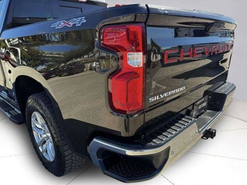 Used 2020 Chevrolet Silverado 1500 LTZ w/ LTZ Plus Package AWD/4WD image 14