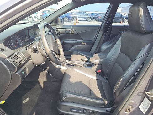 Used 2016 Honda Accord Sport image 7