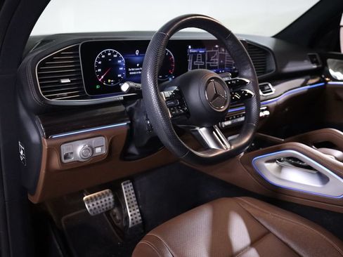 Used 2024 Mercedes-Benz GLS 450 4MATIC image 33