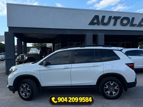 Used 2022 Honda Passport TrailSport image 2