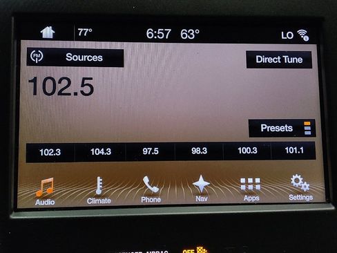 Used 2017 Lincoln MKC Reserve w/ Lincoln MKC Climate Package image 25